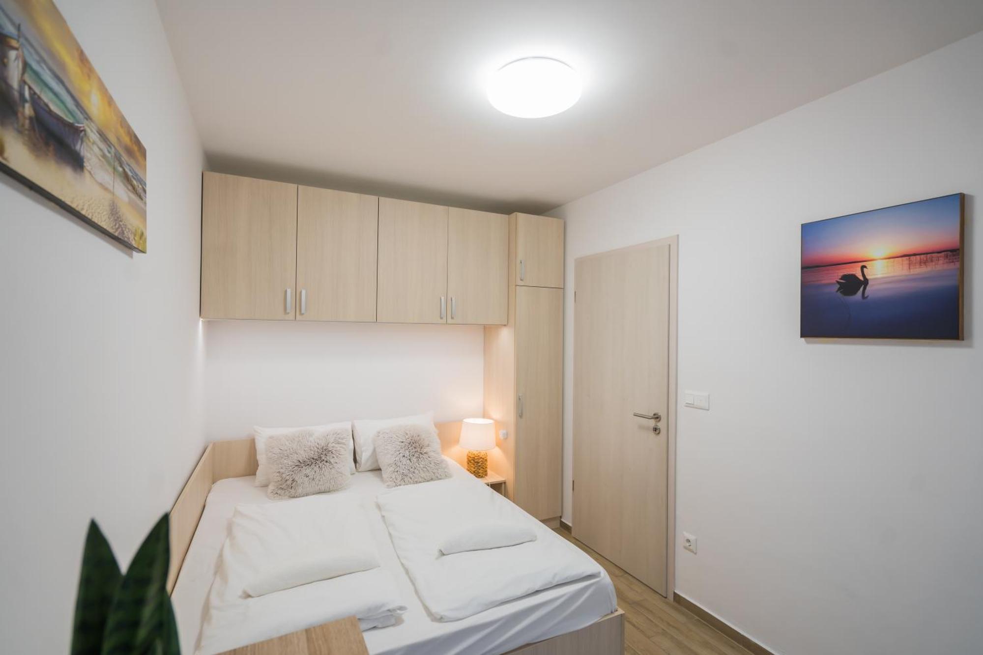 Lellemarine By Bltn Apartmanok Balatonlelle Exterior foto